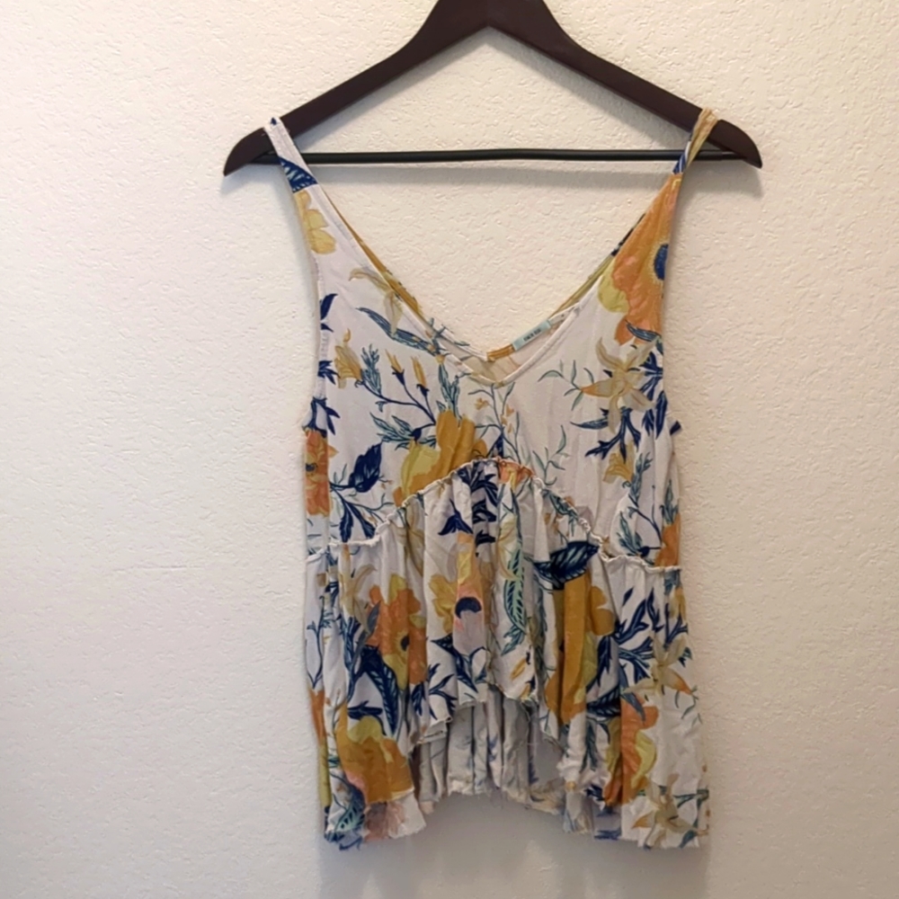 Kimchi Blue Asymmetrical Tank Top. S